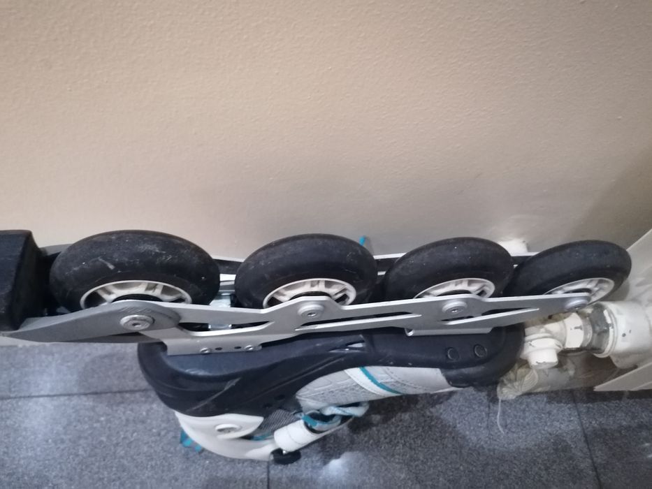 Patins em linha marca Oxelo fit 5