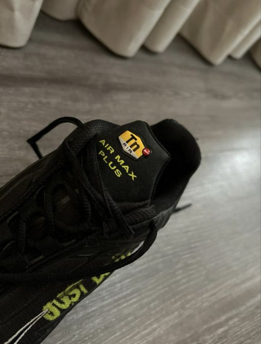 Na sprzedaż buty Nike tn