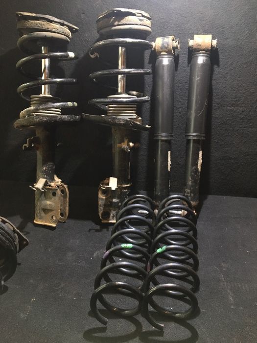 Renault scenic 3 megane 3 амортизатор багажника пружина відбійник