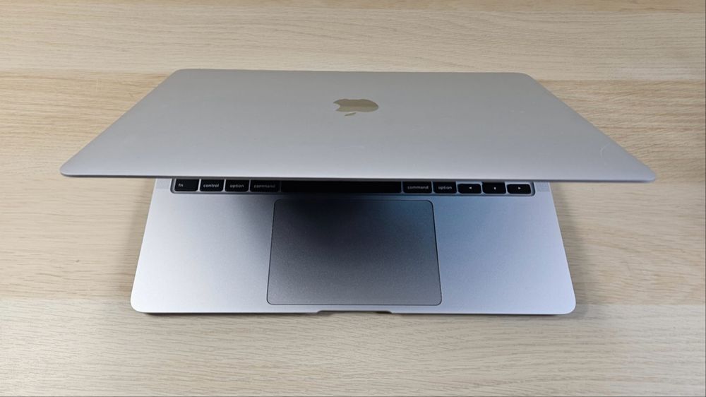 -/- PIĘKNY I LEKKI -/- Laptop Apple Macbook Air 13 SILVER + office