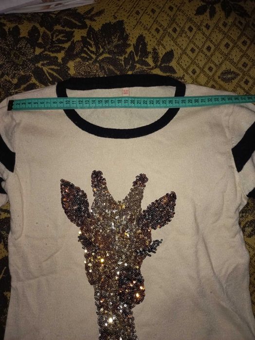 Кофты на девочку 10-12 лет.