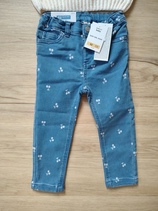 Nowy zestaw spodnie jeansowe, ciepły sweter 92