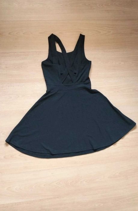 Vestido curto  de alças