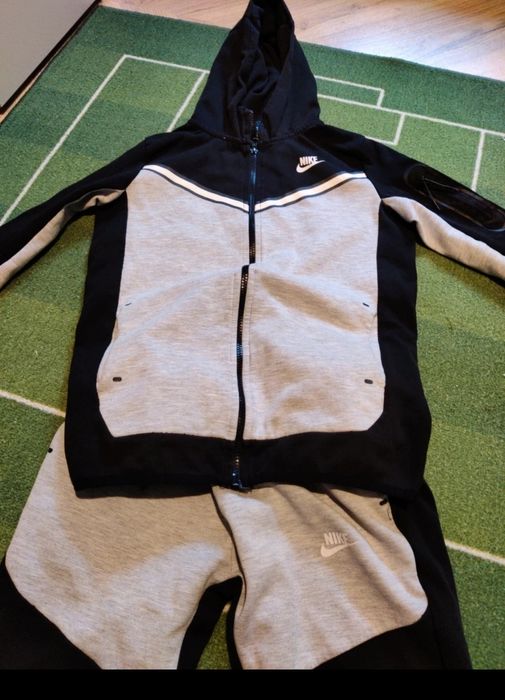 Nike tech fleece