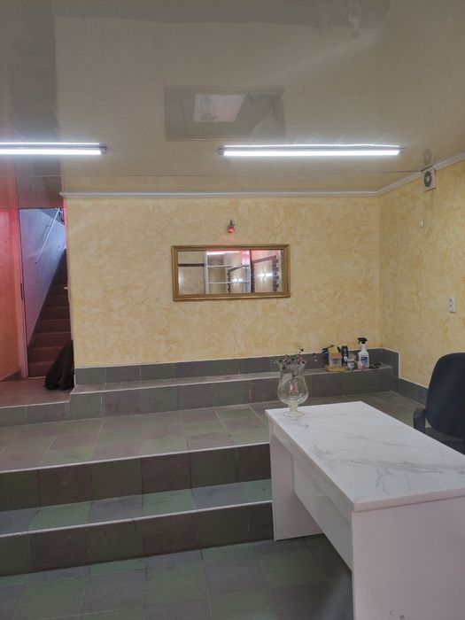 Здається підвальне приміщення на проспекті Грушевського