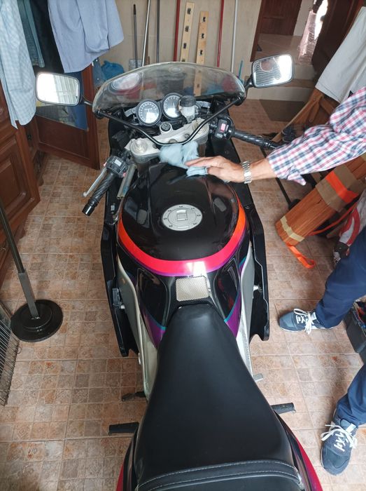 Yamaha FZR Genesis 1000 como nova