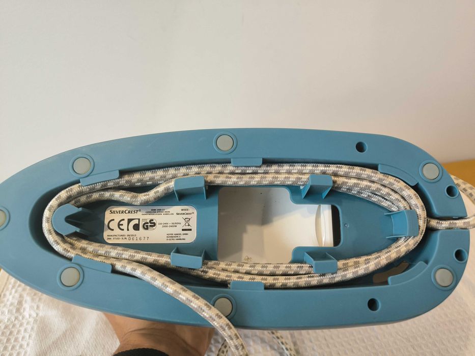 Ferro de Engomar com Suporte SilverCrest