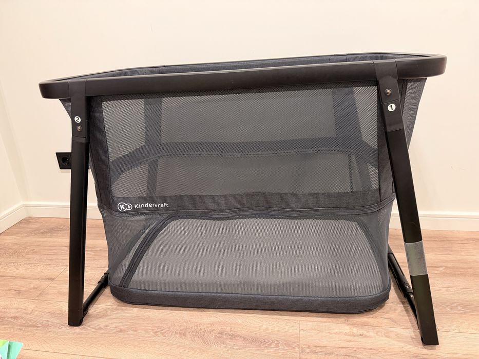 Продаю ліжечко -манеж Kinderkraft