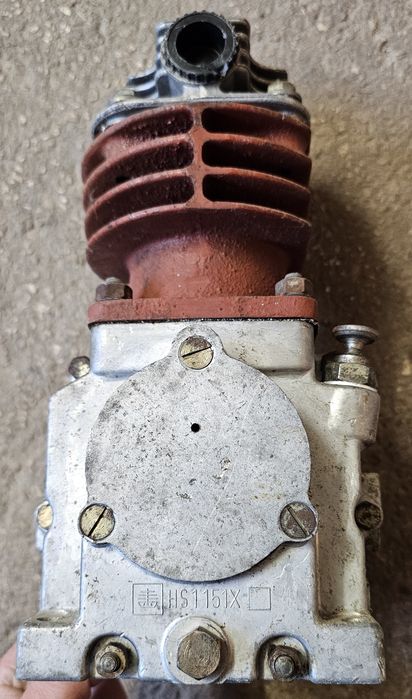 Sprężarka HS1151X Ursus C-330 Star Nowa