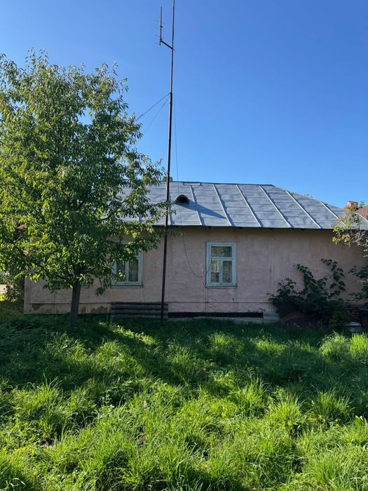 Продам дерев'яний будинок у с. Попелі.