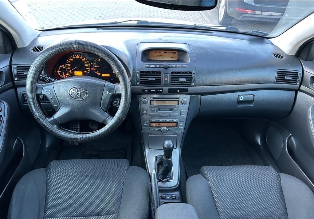 Продам Toyota Avensis
