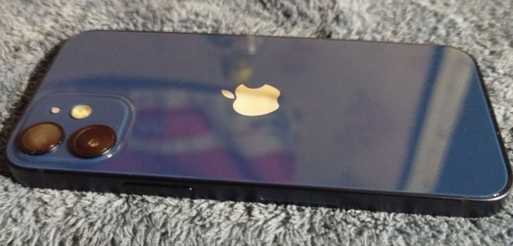 Продам Apple 12 мини