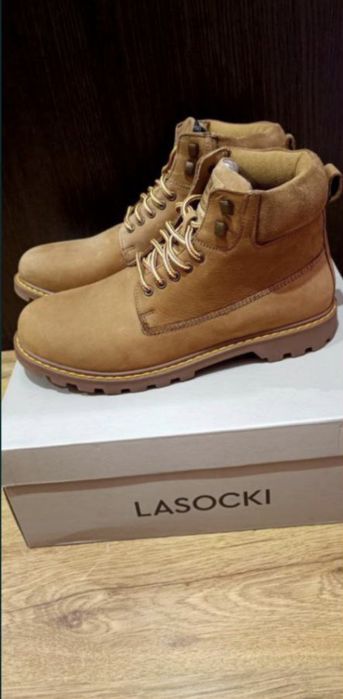 Черевики фірми Lasocki
