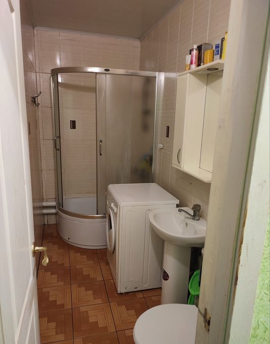 Продам в Харківській  обл, м.Балаклії 1/2 частку часного будинка