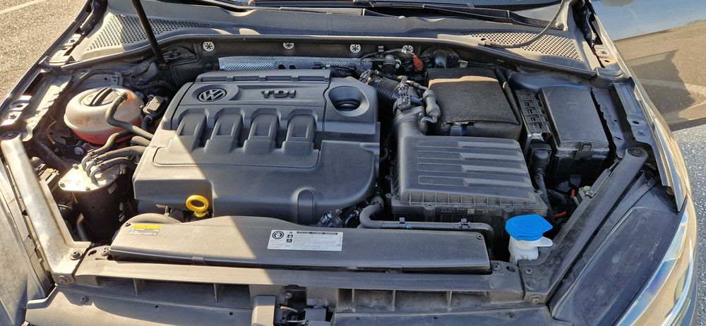 VW Golf 1.6 TDI Confortline DSG