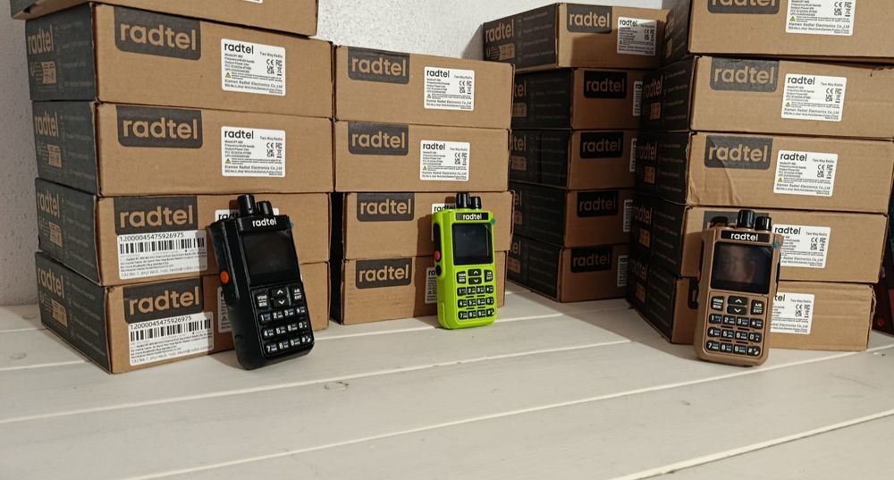 Radio Radtel com canais ROB