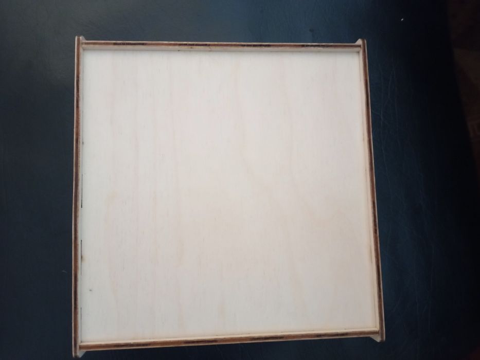 Коробочка шкатулка из фанеры 16.5 х 15.5 можно раскрасить, для мелочи