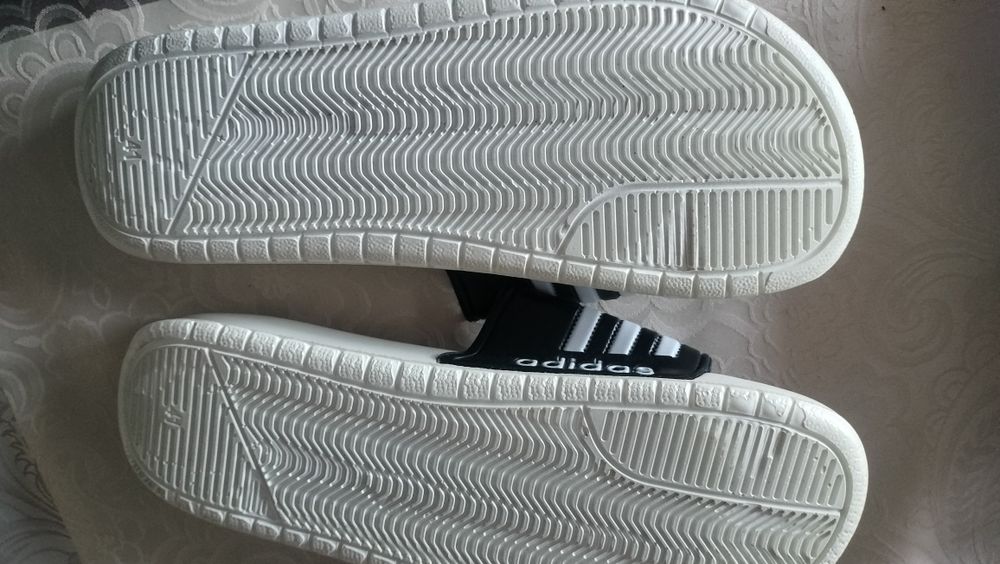 Klapki adidas nowe
