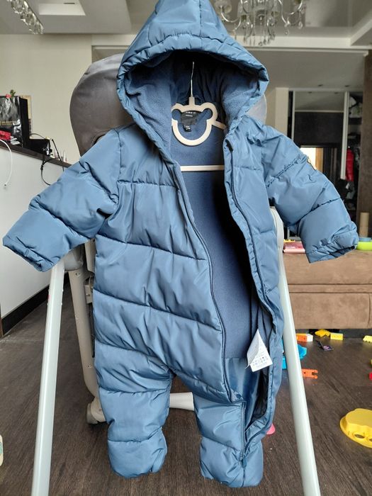 Комбинезон весна осень 12 месяцев .