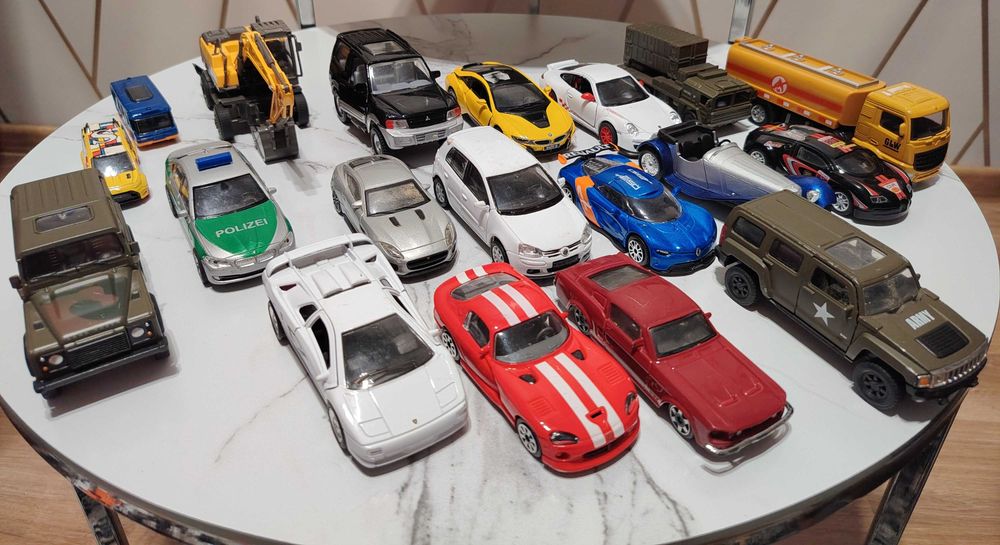 Zestaw autek burago welly hot wheels