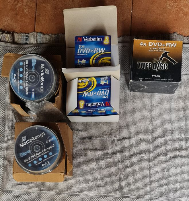 Para informatica guardar ficheiros e outros64551262814081121