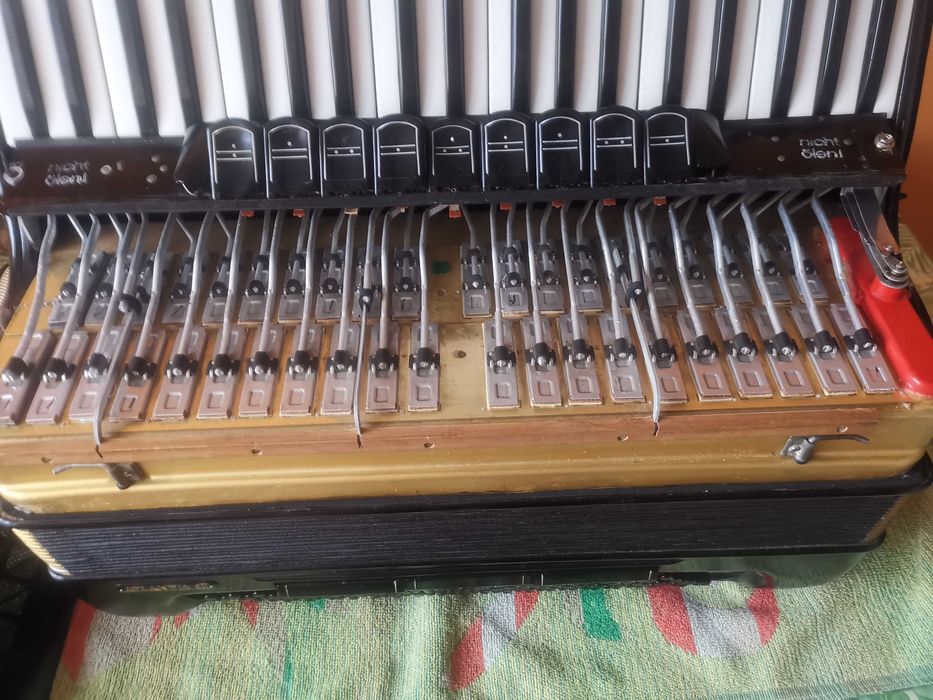 Akordeon HOHNER Atlantic 120 basów