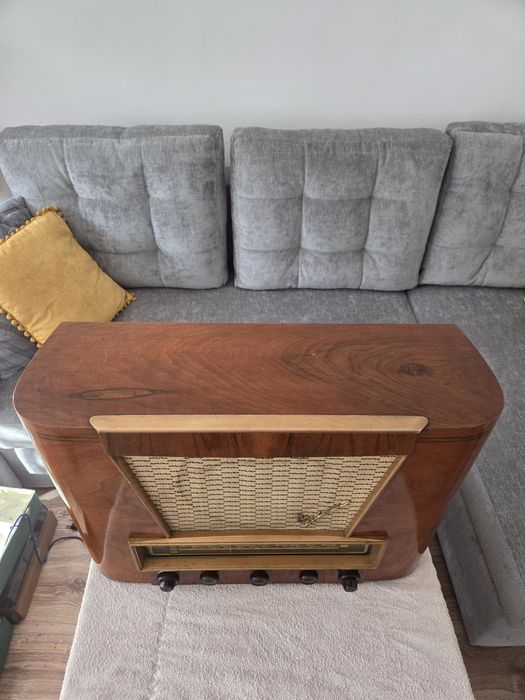 Radio lampowe Tesla Bratyslava 621A Opera Antyk