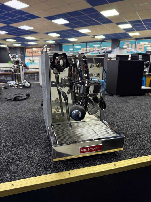 La Pavoni LPSMCS01EU – Італійська НОВА напівавтоматична кавоварка