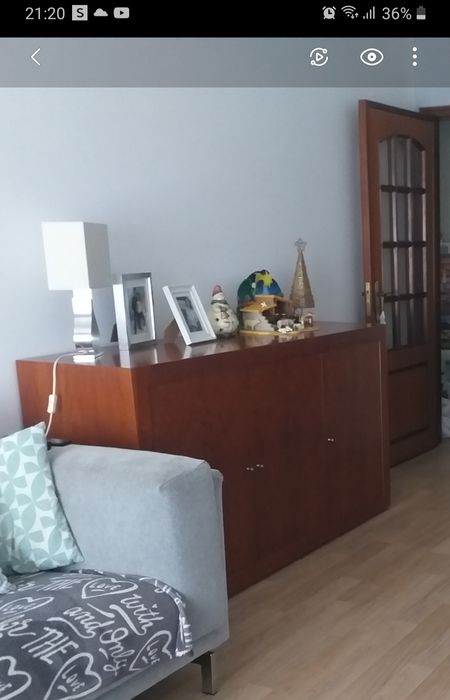 Aparador em cerejeira - Paços de Ferreira