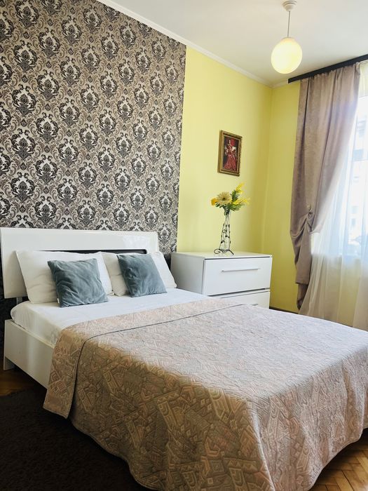 Подобово, погодинно оренда 2 квартири між центром і жд