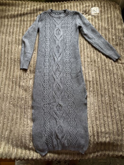 Плаття вʼязане жіноче