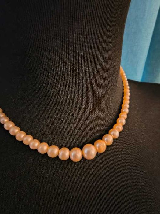 Naszyjniki imitacja perełek uszkodzony