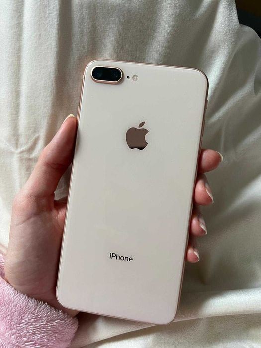 iPhone 8 Plus com capacidade de 256 gb