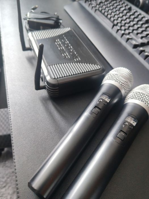 Mikrofony bezprzewodowe Karsect WR-25 Gratis mikrofony.