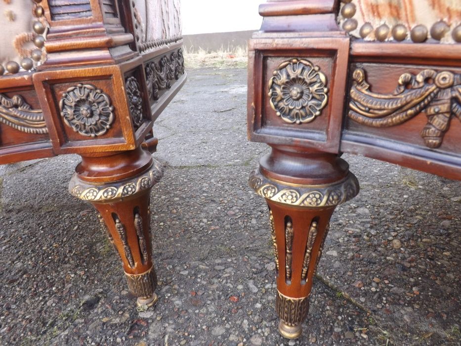 Empiryczna sofa z fotelami mosiężne okucia