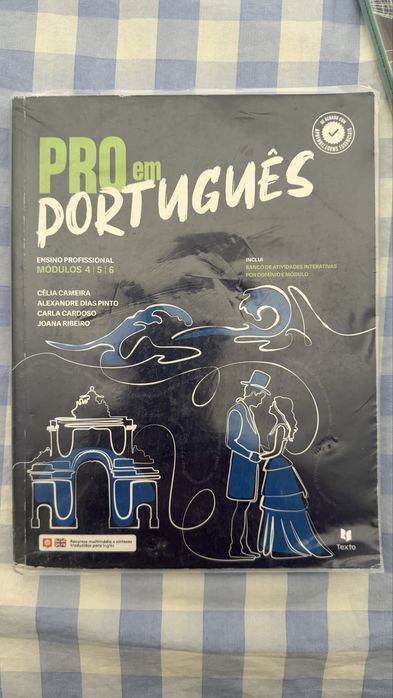 Livro de Português 11 ano ( Pro em português ) curso profissional