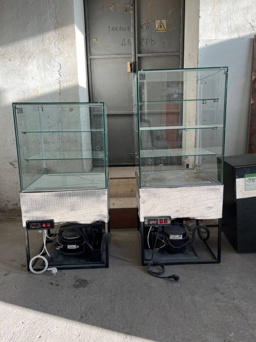 Холодильники, однодверні, дводверні, барні, для мяса, напоїв, пива