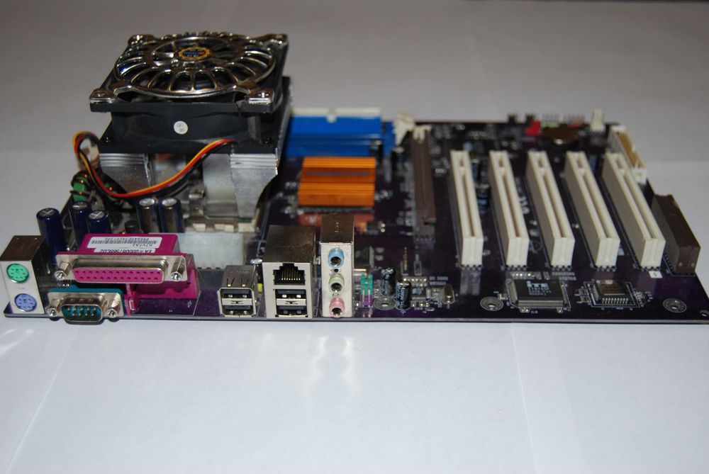 Комплект AMD Sempron 2400 + ElitGroup K7VTA3 + DDR 256 Mb