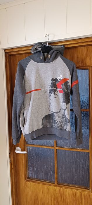 Męska bluza z kapturem