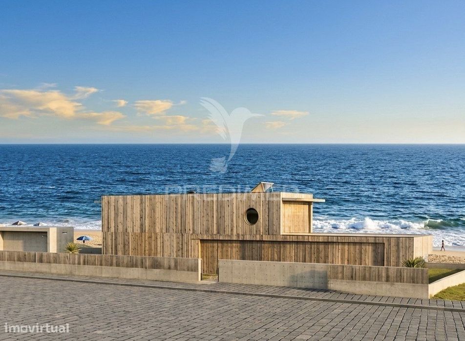 Terreno com vistas de mar e projeto aprovado