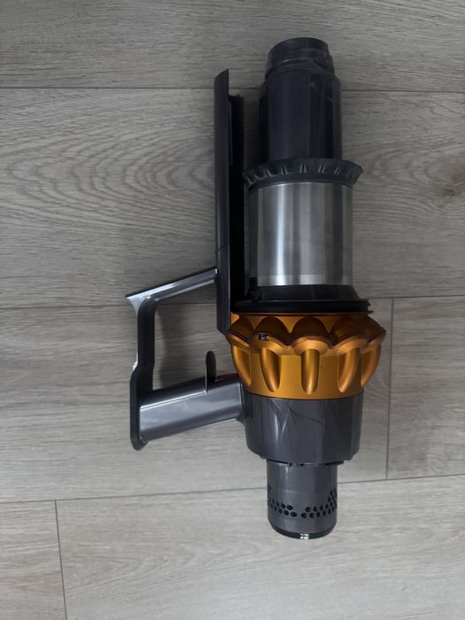 Dyson v15 uszkodzony
