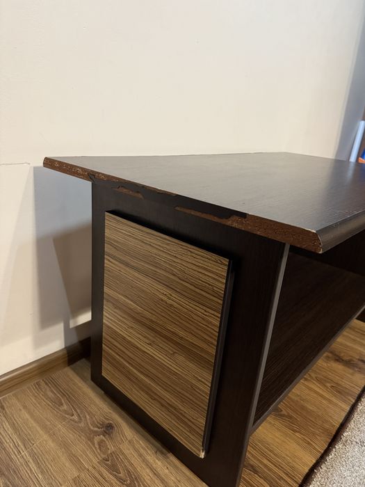 Журнальний столик