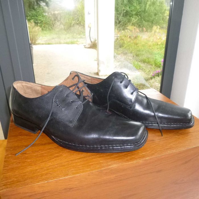 Sapato homens marca bugatti, completo em pele. NOVO 46