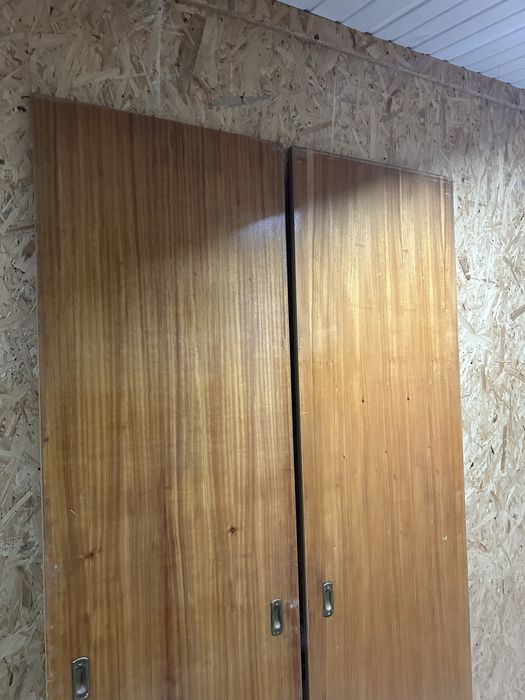 Portas para roupeiros sem ferrangens