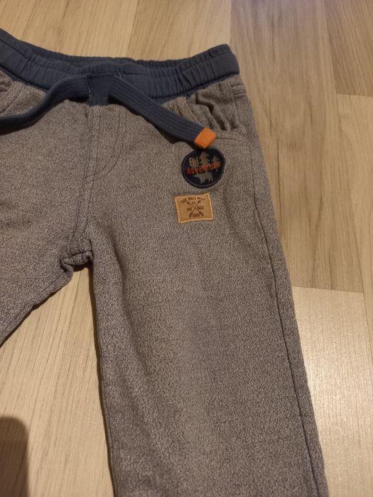 Spodnie dresowe chłopięce f&f r.86