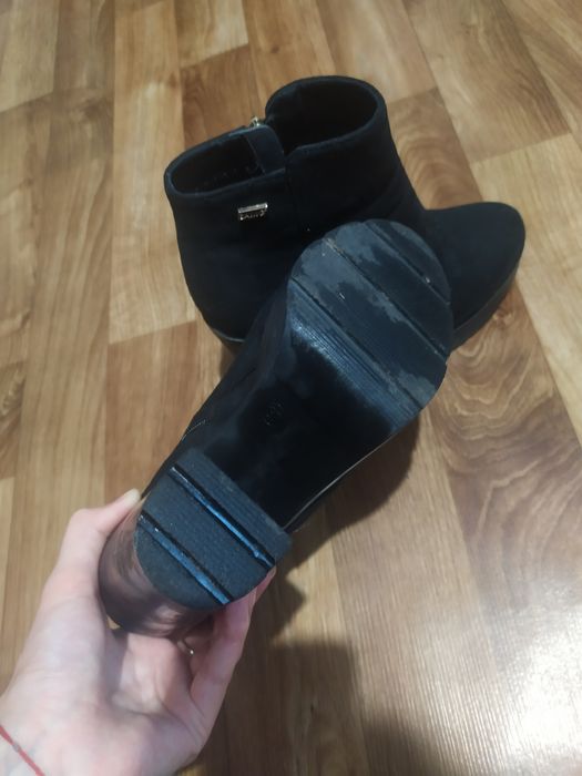 Сапожки замшеві на каблучку осінь, весна