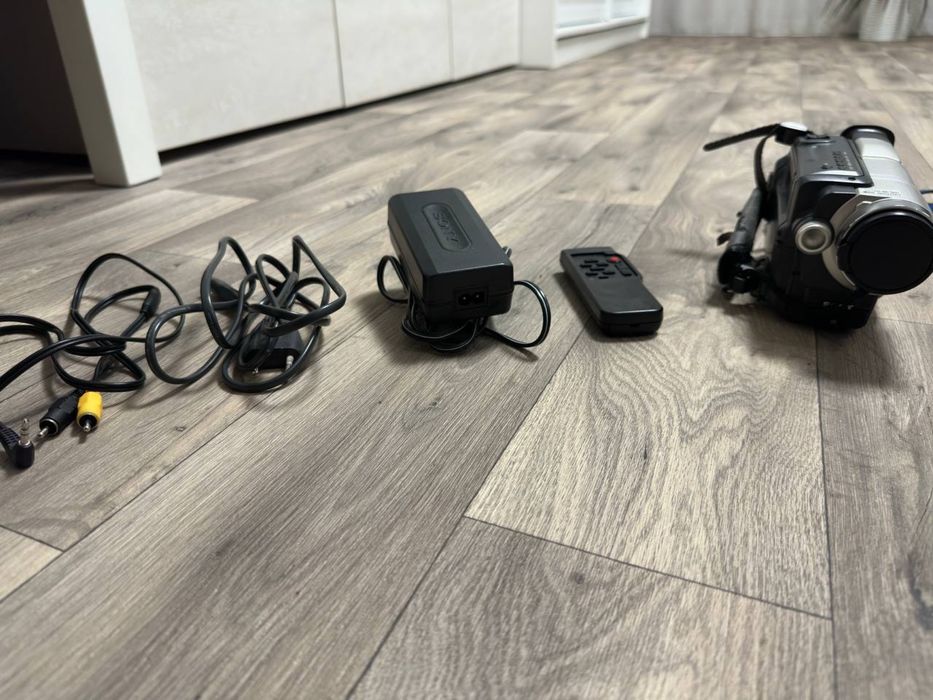 Sony CCD TRV 208E