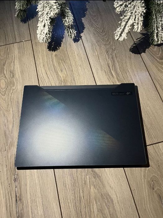 Asus Rog Zephyrus 15.6" 240Hz RTX 2070 8Gb I7-10750H