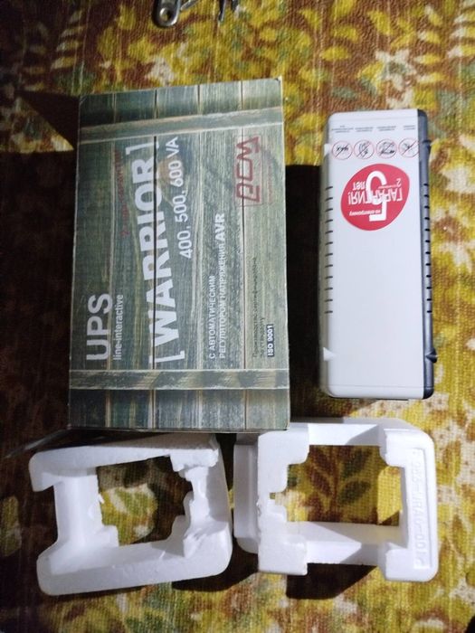 Безперебійник инвектор преобразователь інвертор безперебойник