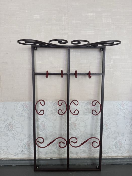 Продам вішалку ковану